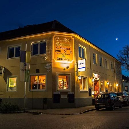 Hotel-Gasthof Martinek Baden bei Wien Esterno foto