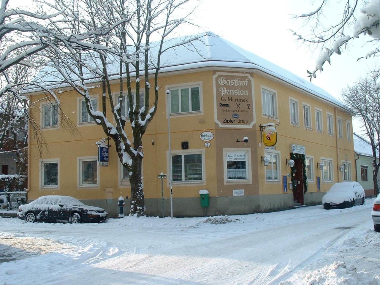Hotel-Gasthof Martinek Baden bei Wien Esterno foto